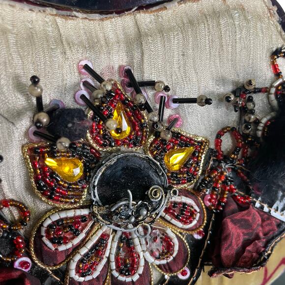 Vintage Mary Frances Beaded Velvet Clutch. - Picture 2 of 9